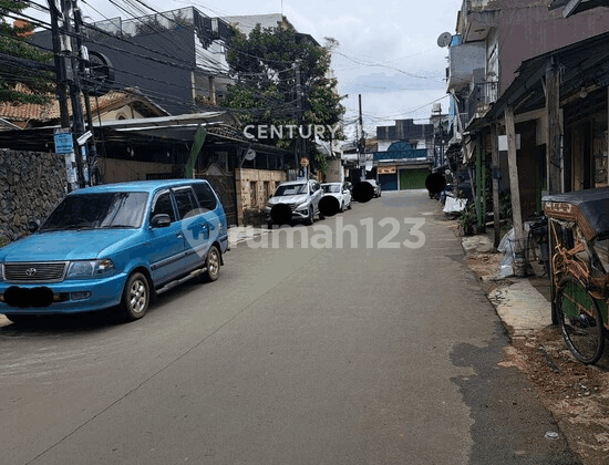 Strategic Shop House for Sale at an Attractive Price in Pondok Ranji 2