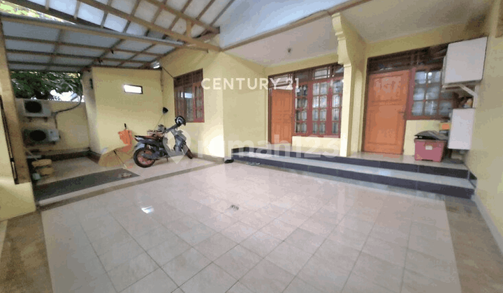 For Sale Nice Ready-to-Live-In House Attractive Price in Pamulang Tangsel