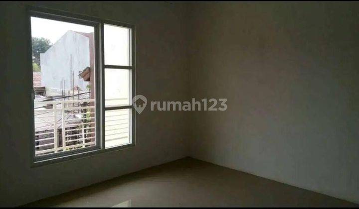 Dijual Cepat Rumah Harga Dibawah Pasaran di Boulevard Hijau Bekasi  8