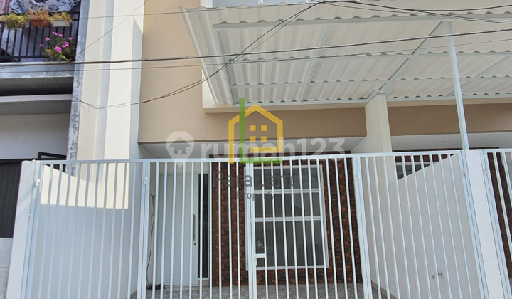 Andre Tjhia Rumah Di Green Ville Lebar Jalan 2 Mobil Jarang Ada 1
