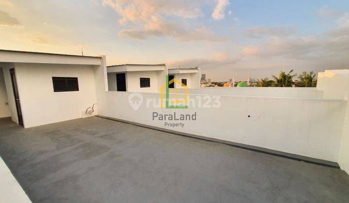 Ruko 3 Menit dr Puri Indah Uk 4x36 Bangunan 4 Lantai Parkiran 12 Mobil 12