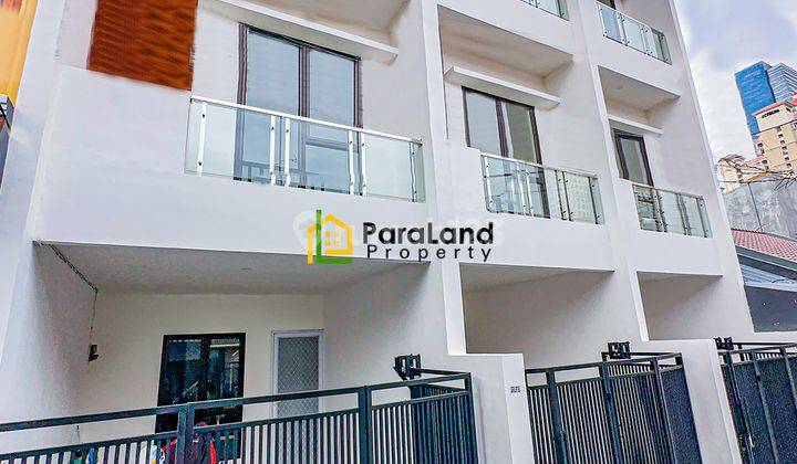Andre Tjhia Tanjung Duren Bonus Kitchen Set Carport 1 Mbl Hadap Selatan 2
