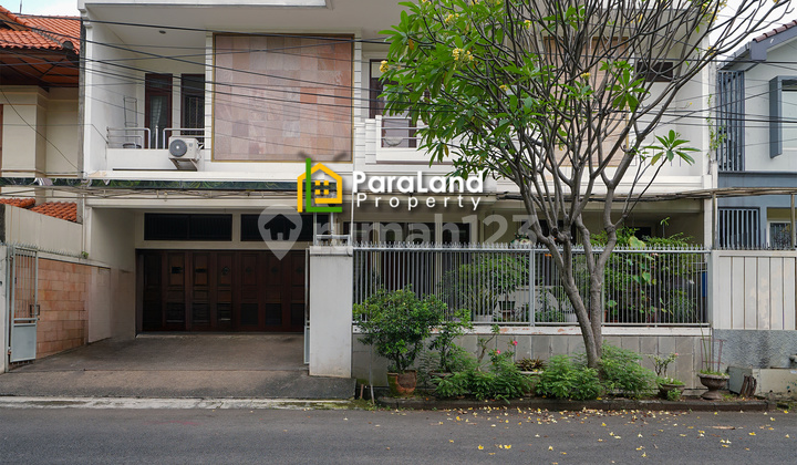 2-story house in Taman Aries near Puri Indah with front garden view