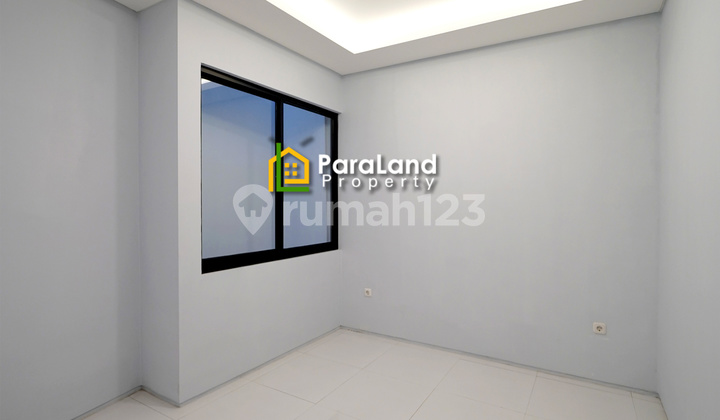 Unit Baru! Bangunan Rumah 4 Lantai Siap Huni Sudah Jadi Bonus Kitchen Set 2