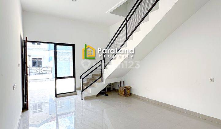 Rumah 10 Menit Dari Mal Puri Indah  2