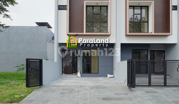 House, Pembelian dari Paraland Property 1