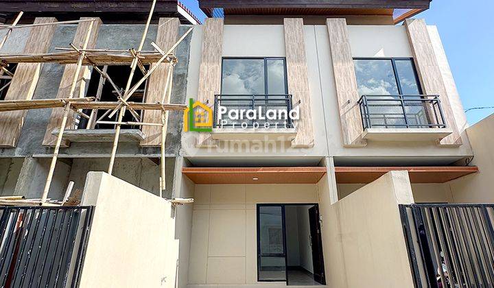Rumah 10 Menit Dari Mal Puri Indah  1
