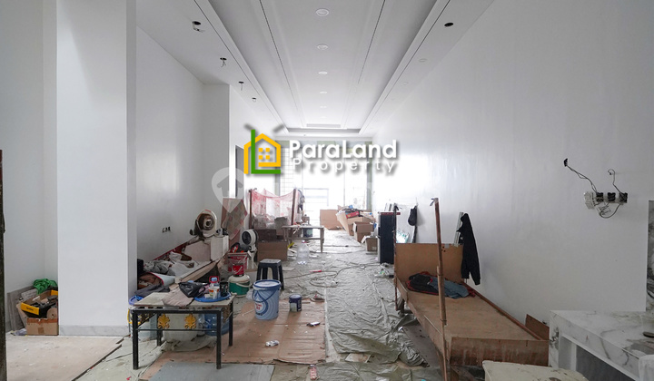 Brand New Luxury Home dengan Ensuite Bathroom di Setiap Kamar, Full Furnish & Lantai Marmer 2