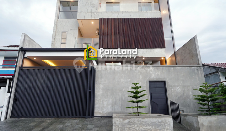 Hunian Modern Serbaguna 4 Lantai di Lengkapi Kolam Renang, Akses Mudah di Jangkau