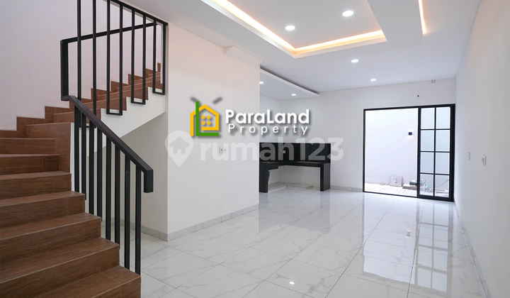 Rumah Baru 2 Lantai bisa KPR Akses Jalan 2 Mobil dan Lokasi Mudah Dijangkau 2