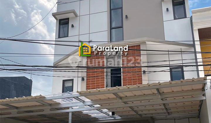 Boarding House Accessible to 2 Cars ROI 9% Occupancy 100% Has 23 En-Suite Bedrooms, Each with Prepaid Electricity Meter Boarding House Accessible to 2 Cars ROI 9% Occupancy 100% Has 23 En-Suite Bedrooms, Each with Prepaid Electricity Meter