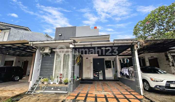 Minimalist House in a Cluster Area of Ciputat Bintaro