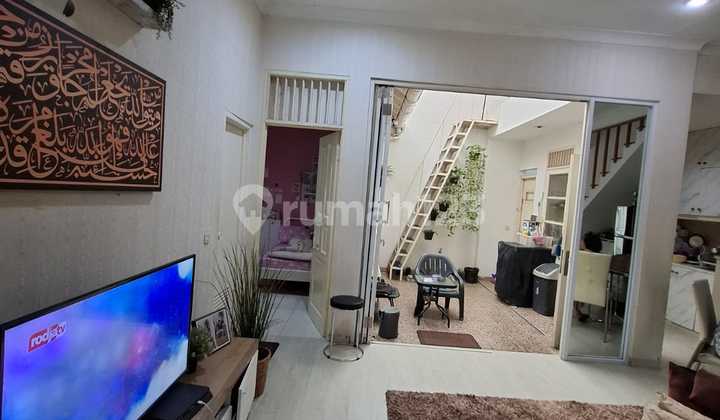 Rumah Minimalis 2 Lantai Siap Huni Dalam Perumahan Bintaro Sektor 5 2