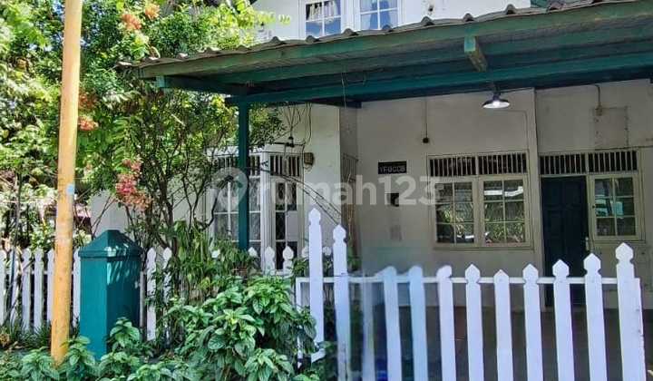 Rumah Posisi Hook Nyaman dan Asri Dalam Perumahan Sektor 2 Rumah Posisi Hook Nyaman dan Asri Dalam Perumahan Sektor 2