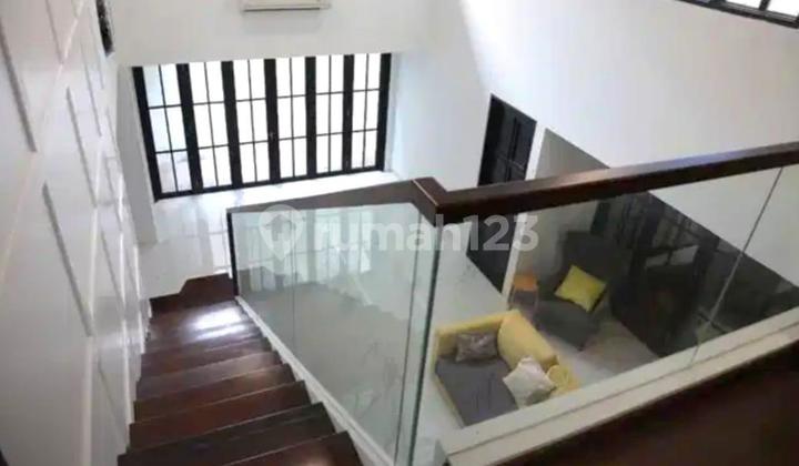 Rumah Minimalis 2 Lantai Dalam Perumahan Menteng Bintaro 2