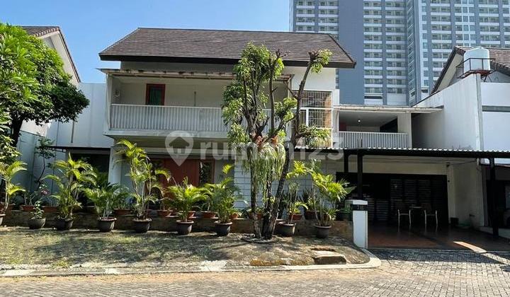 Rumah Mewah Terawat Dalam Komplek Kawasan Pondok Aren Bintaro