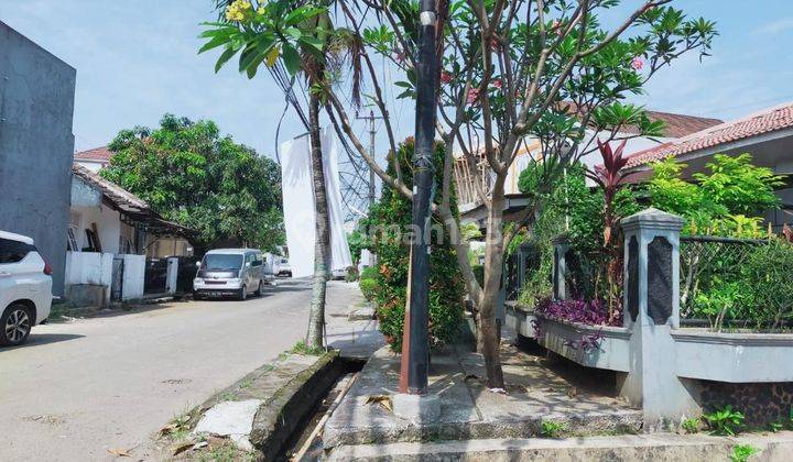 Dijual Cepat Rumah Asri Posisi Hook Lokasi Strategis di Komplek Arinda Permai 2