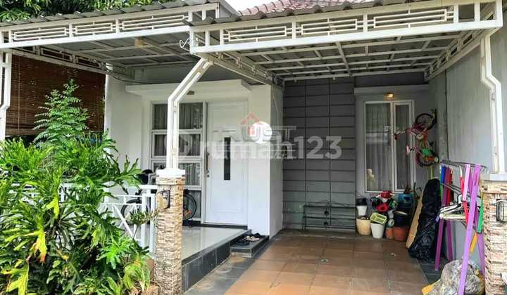 Ready-to-Occupy House in Pondok Aren Area Near Bintaro Station Ready-to-Occupy House in Pondok Aren Area Near Bintaro Station