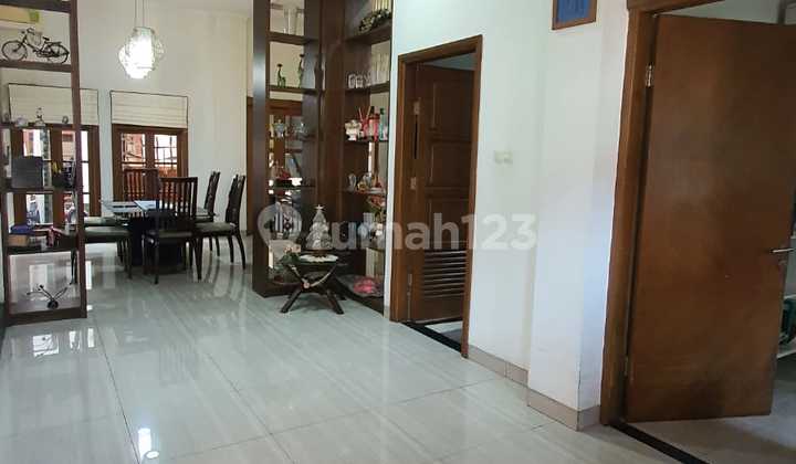 Rumah Minimalis 2 Lantai Lokasi Strategis di Bintaro Sektor 9 2