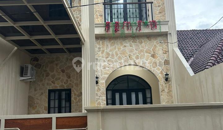 Rumah Minimalis 2 Lantai Siap Huni di Kawasan Karang Tengah