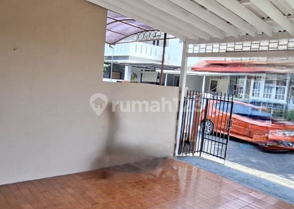 Affordable Single-Story House Ready to Occupy in Bintaro Sector 2 Affordable Single-Story House Ready to Occupy in Bintaro Sector 2