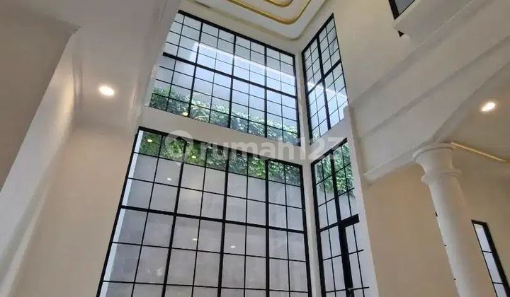 Rumah American Classic Brandnew Ada Rooftop 3lantai Rumah American Classic Brandnew Ada Rooftop 3lantai