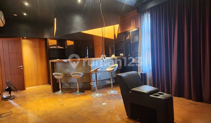 Rumah Dijual Luxury Design Hoek Semi Furnishes 1