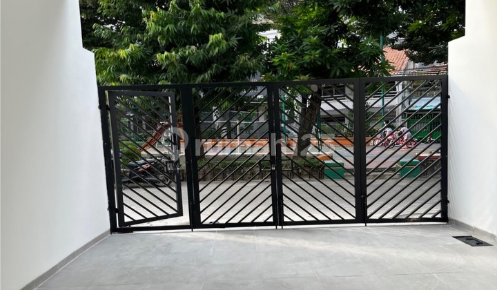 Rumah Tanjung Duren Modern Minimalis Brandnew 2