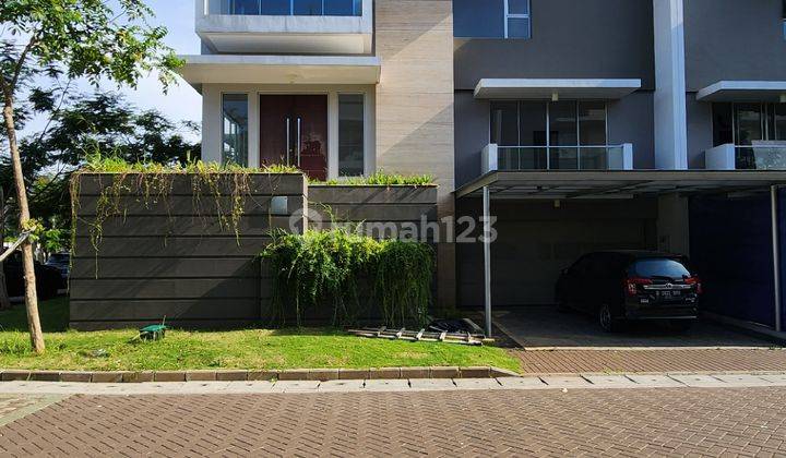 Rumah Golf island Type Maple Hoek 1