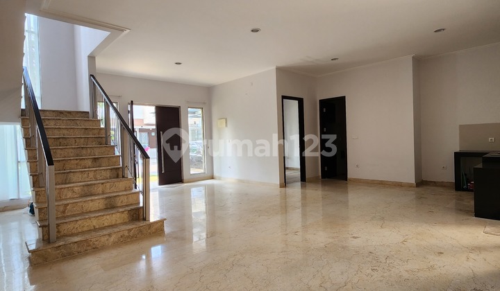 Rumah Golf Island 8x20 the Pine Unfurnished 