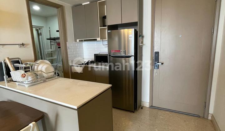 Apartemen Gold Coast 2+1 Bedrooms Furnished