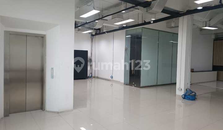 Eagle Marine Warehouse Ready to Live In, Has Employee Mess and Elevator Eagle Marine Warehouse Ready to Live In, Has Employee Mess and Elevator