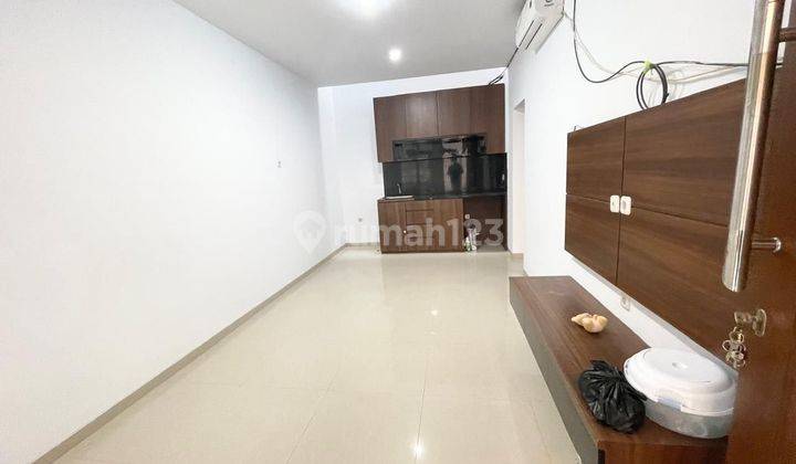 Rumah Modern Minimalis Jelambar  Jakarta Barat 1