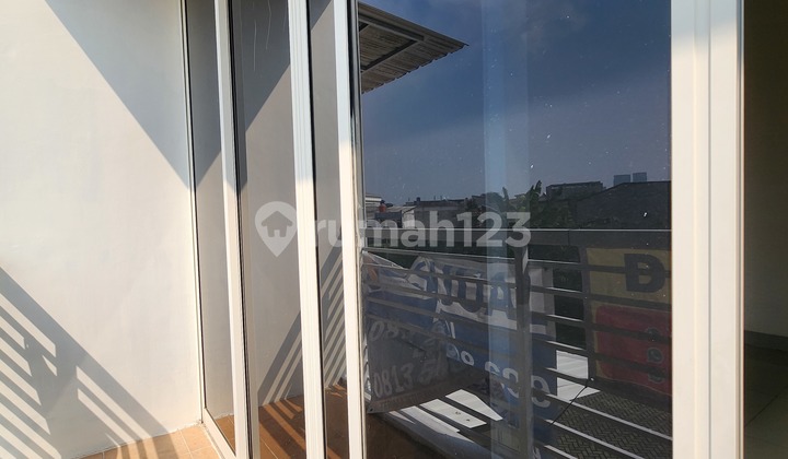 Golflake Residence House 6x15 Unfurnished