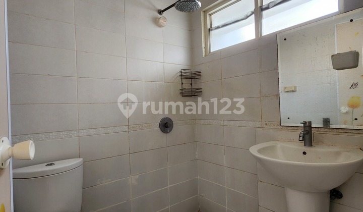 Golflake Residence House 6x15 Unfurnished