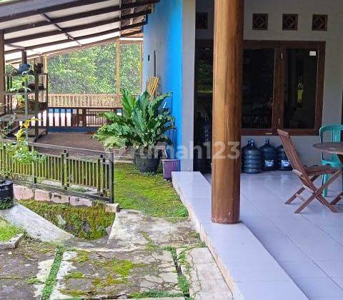 Di Jual Rumah Villa plus ada kolam Ikan /Tempat usaha Taman luas di lokasi strategis jalan Luas bebas Banjir  Luas tanah 1 Hektar  lokasi Manon jaya Tasik Malaya 2