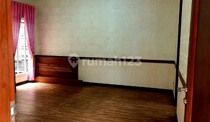 Beautiful Ready-to-Occupy House in Taman Holis Indah 1 2