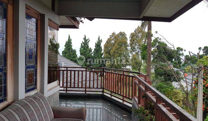 Murah!! Rumah besar 2 lantai disewakan  area setramurni 7