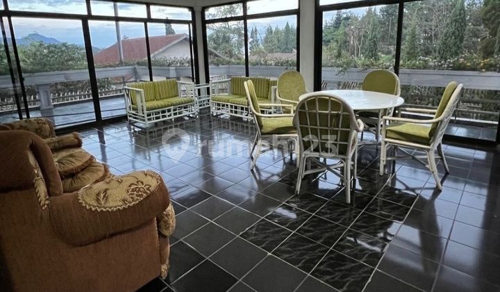 Dijual rumah mewah setiabudhi mainroad