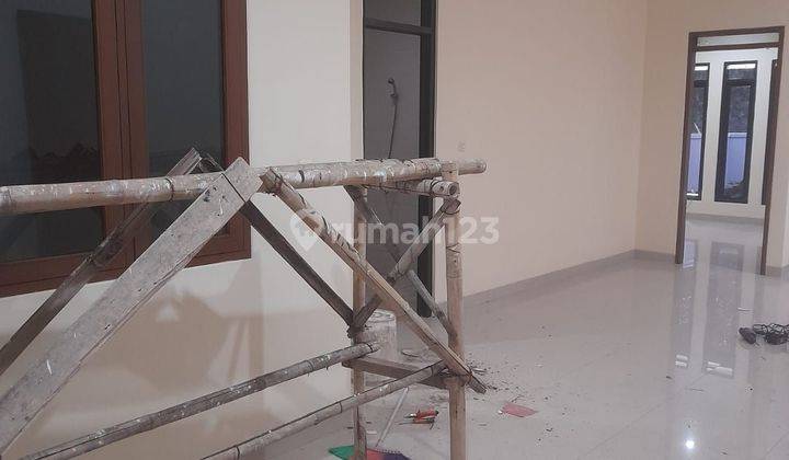 Rumah bagus disewa di perumahan muara BKR Bandung 1