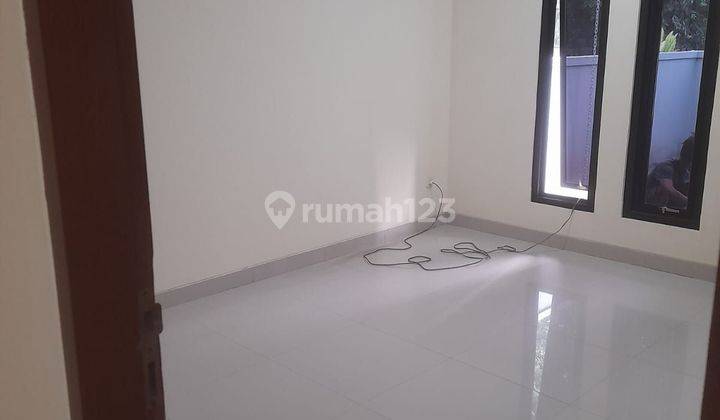 Rumah bagus disewa di perumahan muara BKR Bandung 2