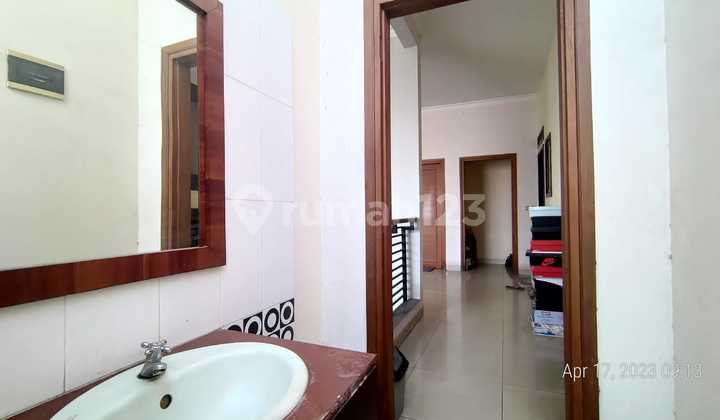 Disewakan Rumah 2 Lantai Siap Huni di Parakan 2