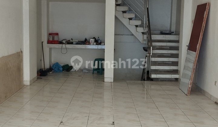 For Rent: 4-Story Shop House on Main Road Gardujati Bandung 1