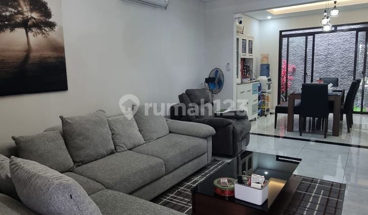 Dijual rumah cantik lux di kota baru parahyangan tatar simakirana