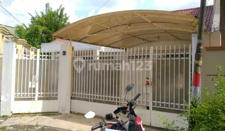 One-Story House in Tanjung Duren