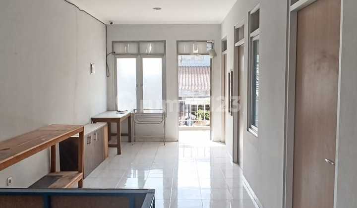 Rumah 2 Lantai Di Tomang 2