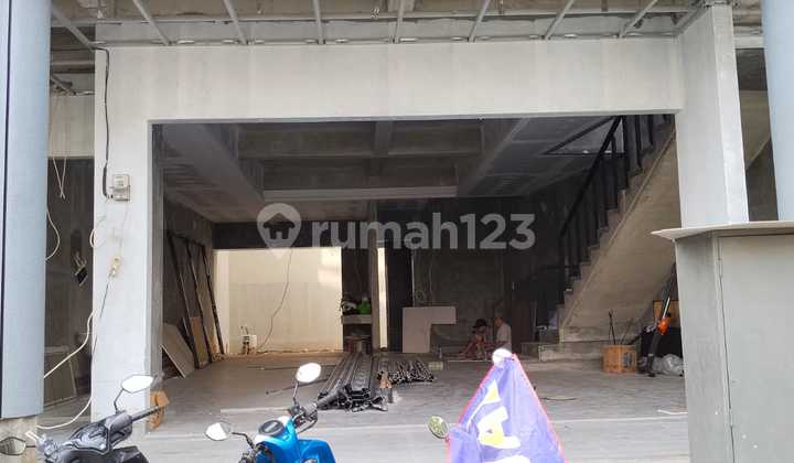 Brand New Shop House in West Jakarta 2