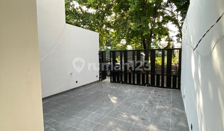 Brand New House in Meruya 2