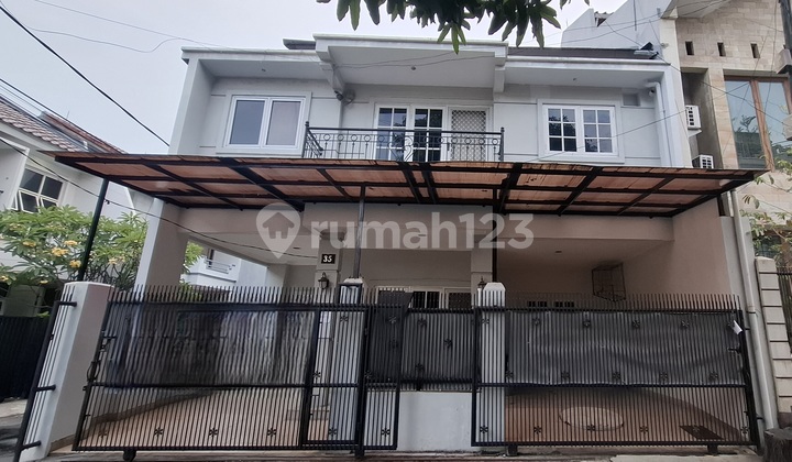 Rumah Siap Huni di Tomang