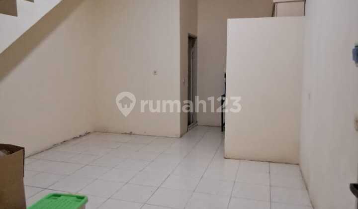 House in Cluster in Tomang 2